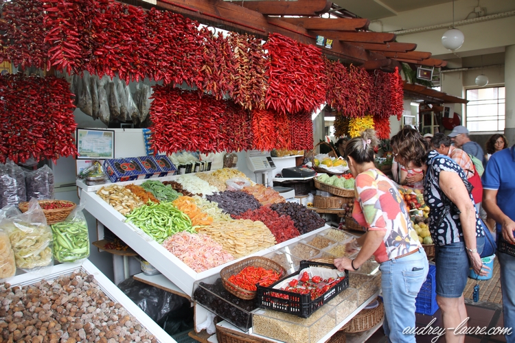 Funchal Tourisme Que Faire A Funchal Voyage A Madere Vieille Ville Cathedrale Plage