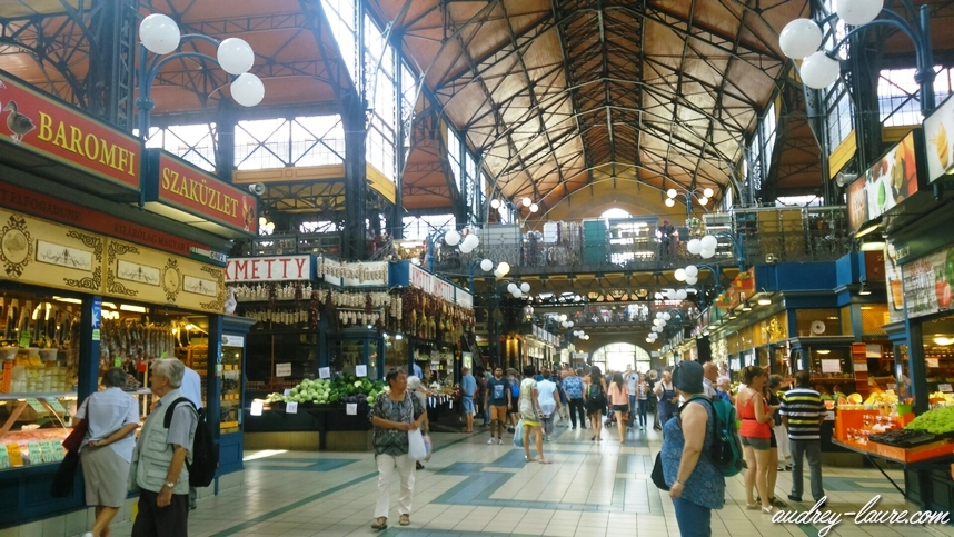 marché typique budapest halles