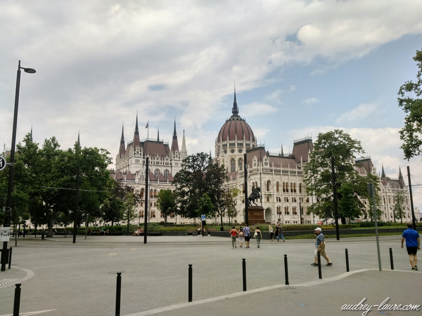 budapest-parlement-hongrois-2