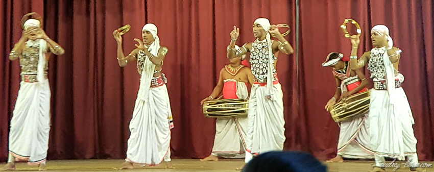 Sri-Lanka-spectacle-de-danse-Kandy
