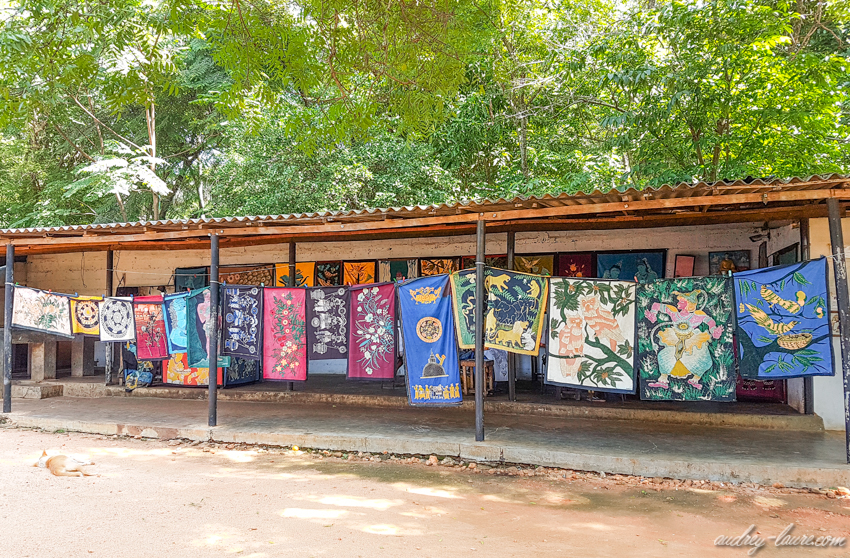 Sri-Lanka-visite-usine-tissu-batik-voyage