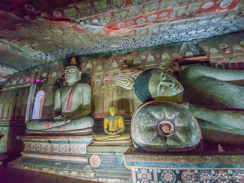Temple-d'Or-de-Dambulla-Bouddha-doré - Golden temple - grottes troglodytes