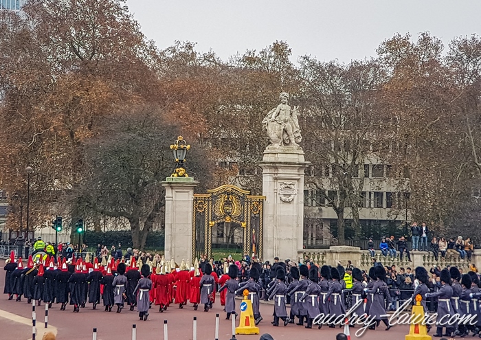 Londres Buckingham Palace Et La Releve De La Garde Blog Voyage